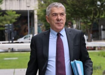 Advogados ajudam Sócrates a escapar aos crimes de corrupção