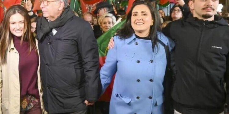 Sabia desta? Filho do presidente Seguro é craque de futebol no…