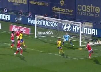 O golo de Ivanovic que deu o triunfo ao Benfica em Arouca no último suspiro