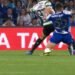 Alan Varela expulso no FC Porto-Sporting por esta entrada dura sobre Luis Suárez