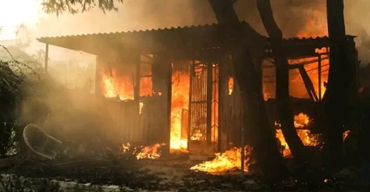 Quatro crianças morreram carbonizadas em casa