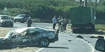 Jovem morre em colisão entre camião e carro em Torres Vedras