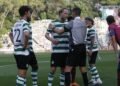 «Que vergonha!»: adeptos do Sporting em ira quando os jogadores sobem à tribuna no Jamor