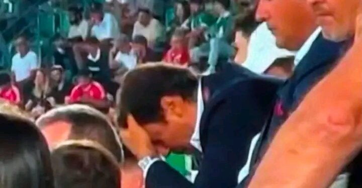 (VIDEO) A reação polémica de Rui Costa ao sair do estádio após a derrota do Benfica contra o St.Gallen