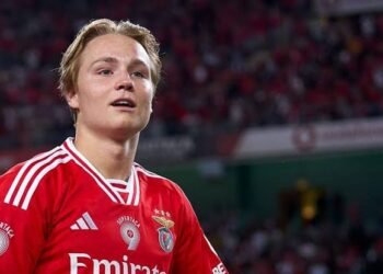 Benfica admite venda de Schjelderup após valorização no Mundial
