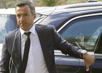 Jorge Mendes negoceia saída de titular do Sporting por menos de 30M