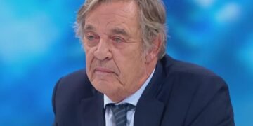 “A seleção toma-se pelos heróis de tudo, sempre com headphones na cabeça com ar de vedetas, desprezam-nos completamente. Para quê?”