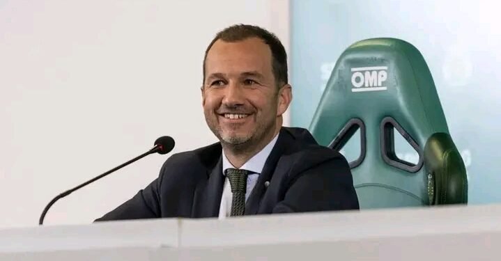 Oficial! Craque do Al Ahli deixa Arábia Saudita e é reforço do Sporting