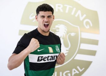 Sporting com conversas avançadas por alternativa a Maxi Araújo