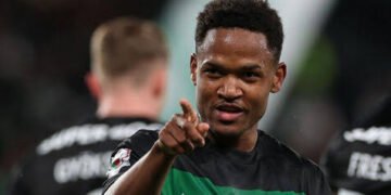 Última hora! Clube da Premier League inicia conversações com o Sporting por Geny Catamo